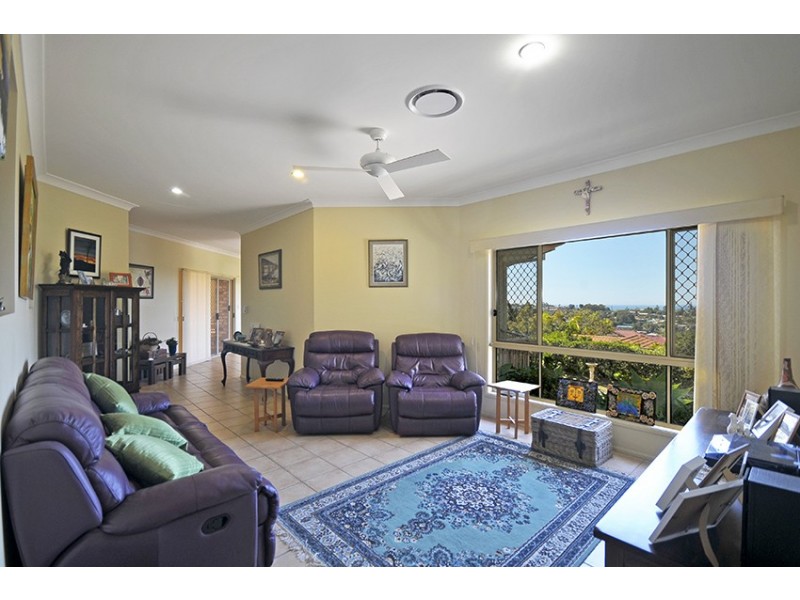 8 Tyrone Terrace, Banora Point NSW 2486