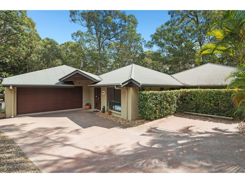 63 Simpsons Road, Elanora QLD 4221