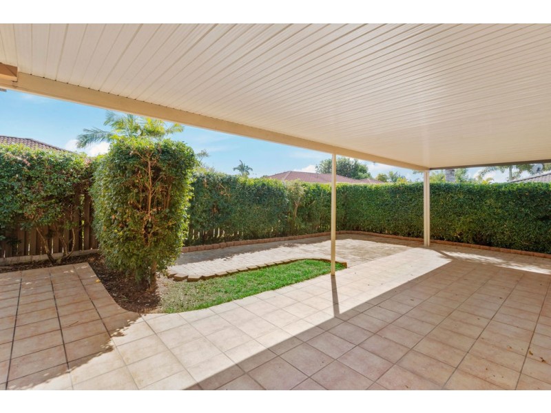 18 Daryl Drive, Varsity Lakes QLD 4227