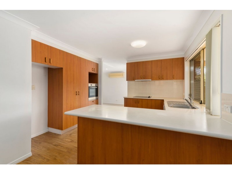 18 Daryl Drive, Varsity Lakes QLD 4227