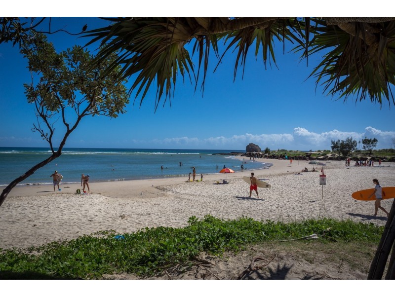 11 Blamey Drive, Tugun QLD 4224