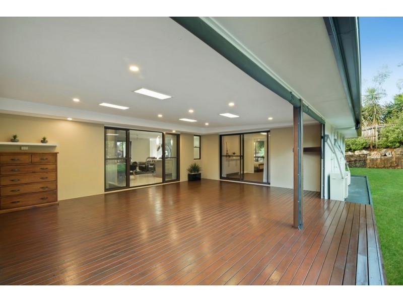 16 Lexington Drive, Worongary QLD 4213