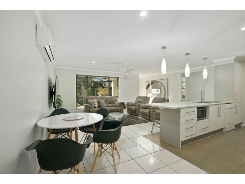 16 Lexington Drive, Worongary QLD 4213