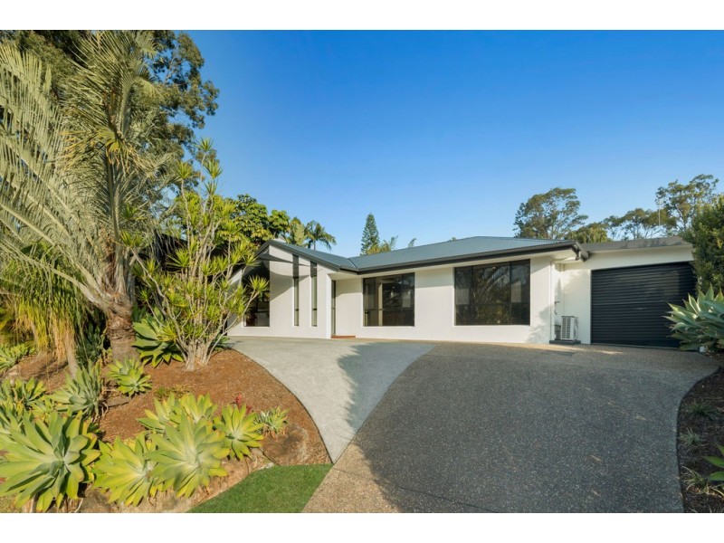 16 Lexington Drive, Worongary QLD 4213