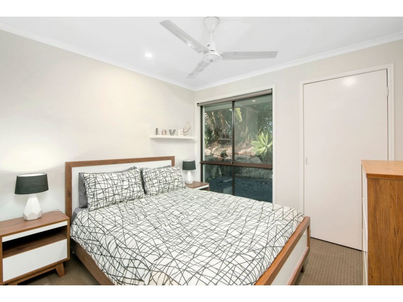 16 Lexington Drive, Worongary QLD 4213