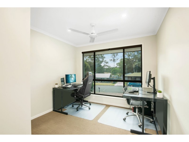 16 Lexington Drive, Worongary QLD 4213