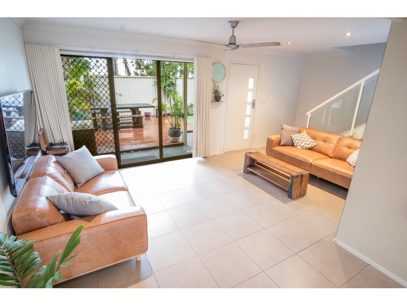 12/83-89 Highfield Drive, Merrimac QLD 4226