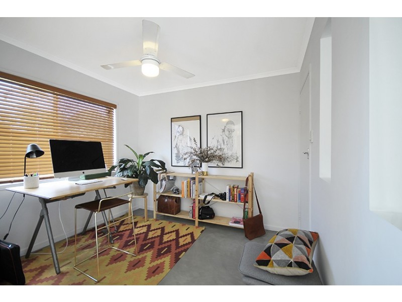 2/156 Johnston Street, Southport QLD 4215