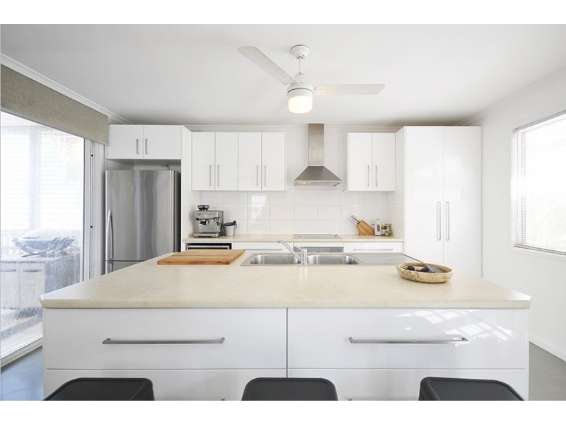 2/156 Johnston Street, Southport QLD 4215