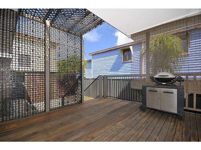 2/156 Johnston Street, Southport QLD 4215