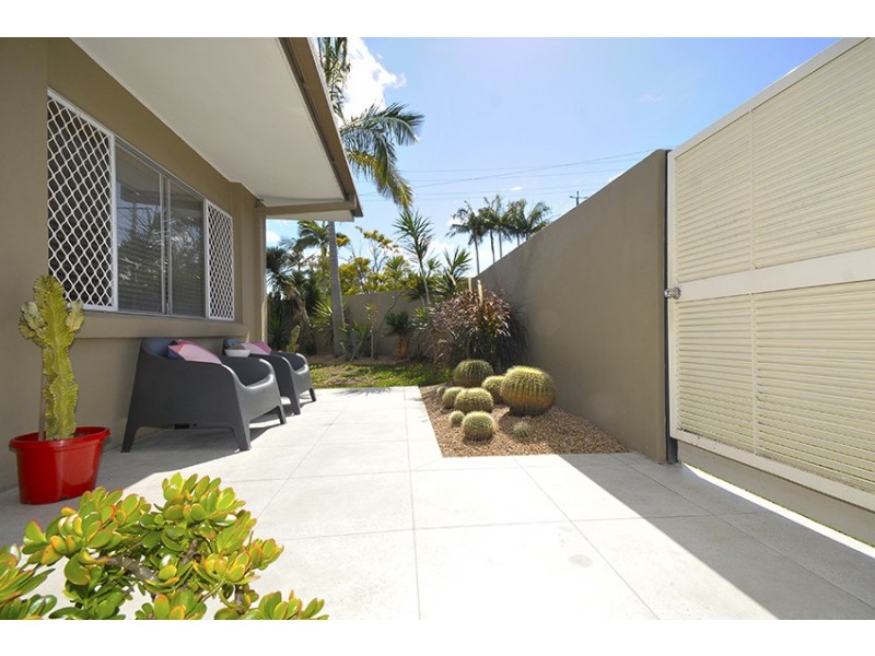 2/156 Johnston Street, Southport QLD 4215