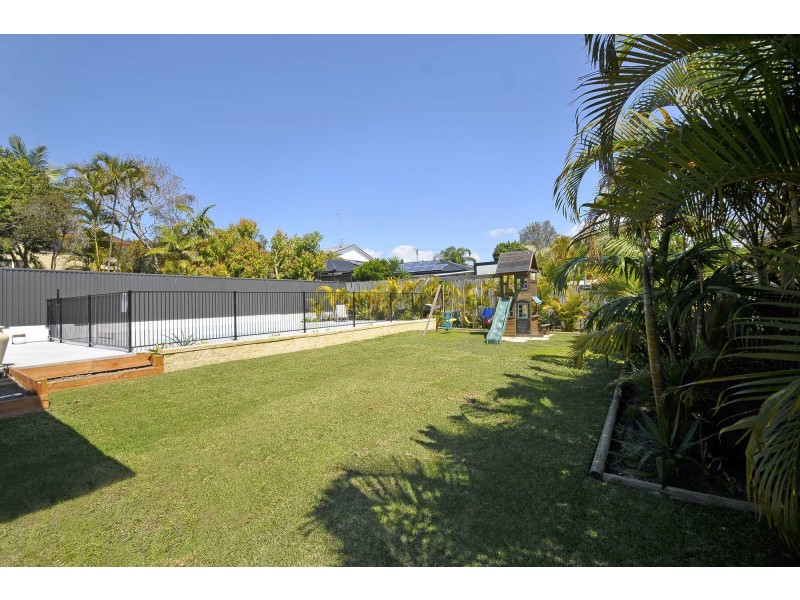 21 Vista Street, Elanora QLD 4221