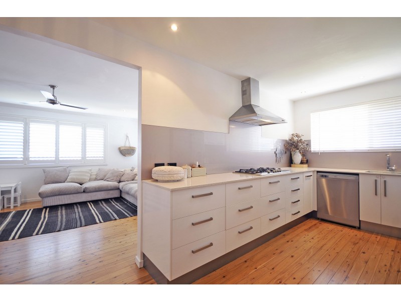 21 Vista Street, Elanora QLD 4221