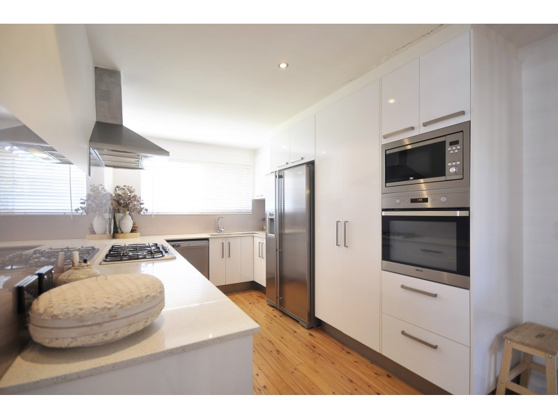 21 Vista Street, Elanora QLD 4221