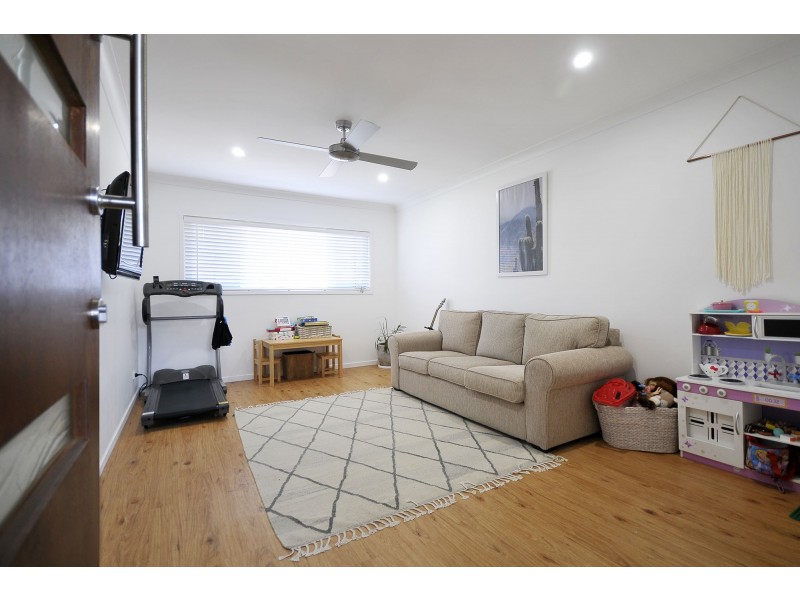 21 Vista Street, Elanora QLD 4221