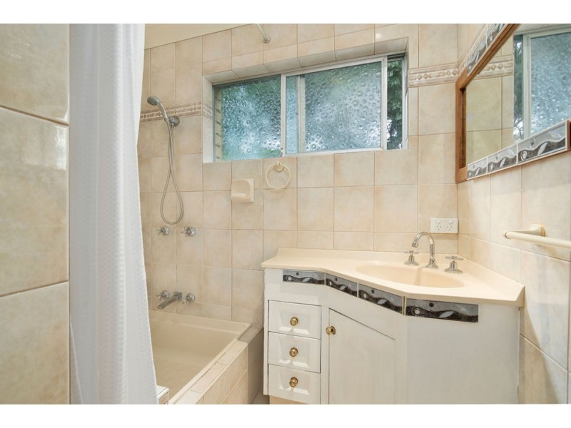 5/54 Sarawak Avenue, Palm Beach QLD 4221