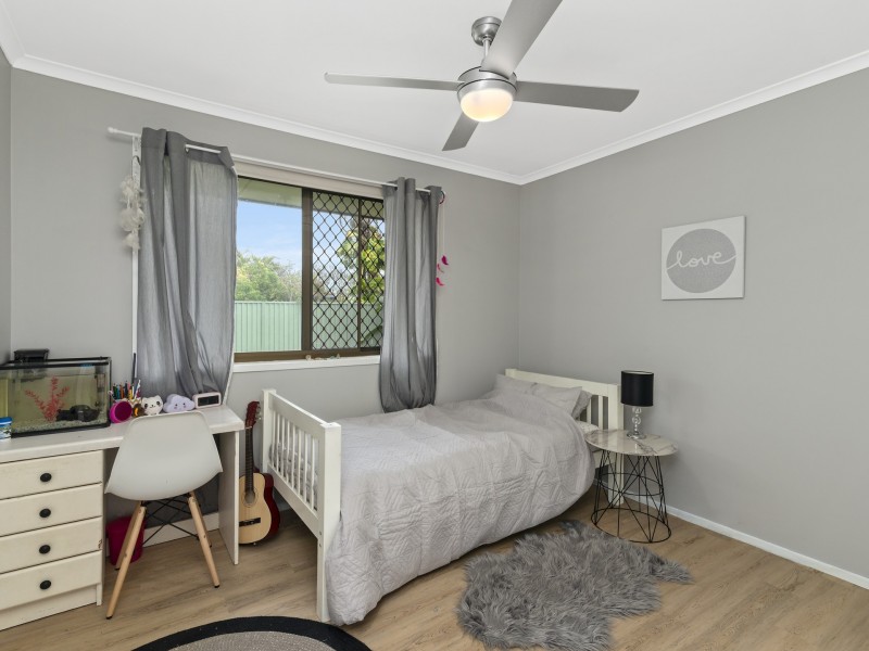 82 Saffron Street, Elanora QLD 4221