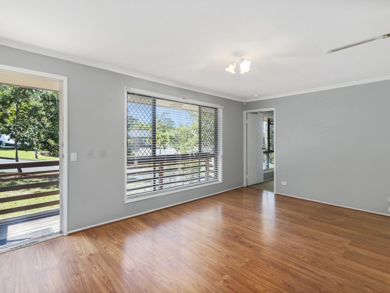 2 Beau Court, Highland Park QLD 4211