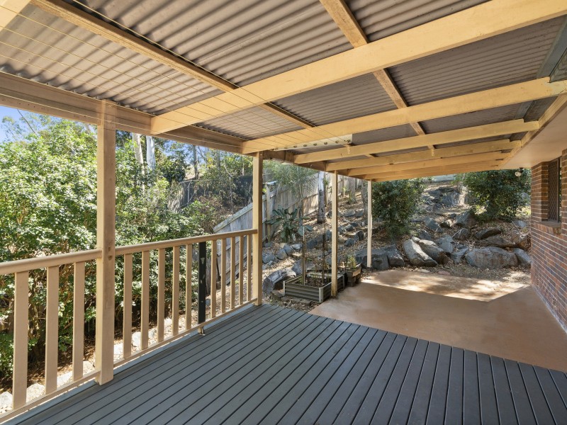 2 Beau Court, Highland Park QLD 4211