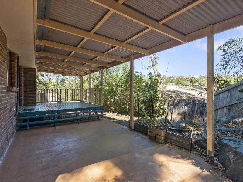 2 Beau Court, Highland Park QLD 4211