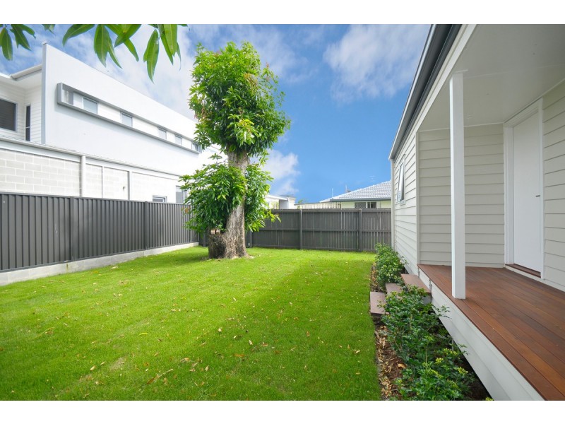 B/50 second Avenue, Palm Beach QLD 4221