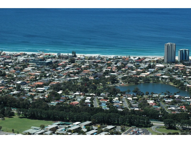 B/50 second Avenue, Palm Beach QLD 4221