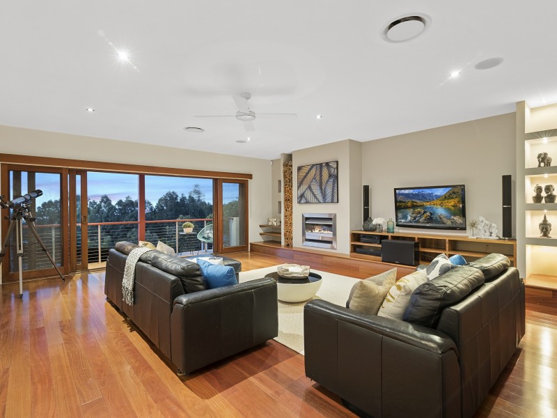 5 Boambee Court, Reedy Creek QLD 4227