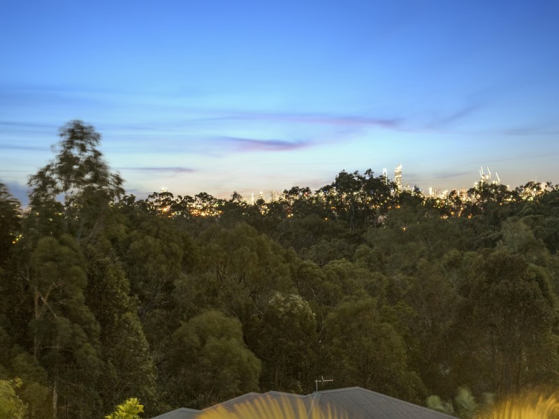 5 Boambee Court, Reedy Creek QLD 4227