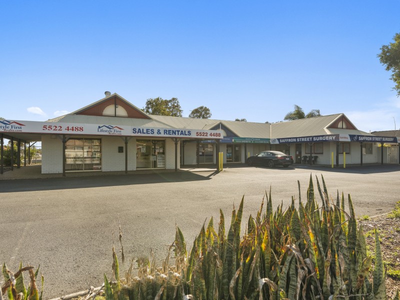 2 Saffron Street, Elanora QLD 4221