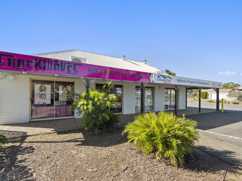 2 Saffron Street, Elanora QLD 4221