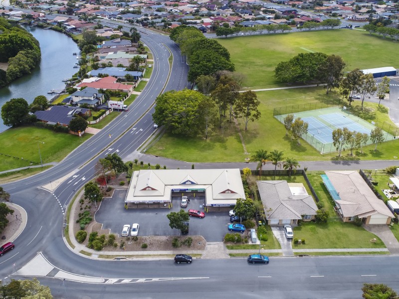 2 Saffron Street, Elanora QLD 4221