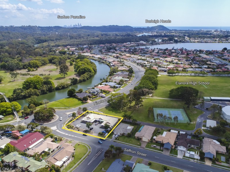 2 Saffron Street, Elanora QLD 4221