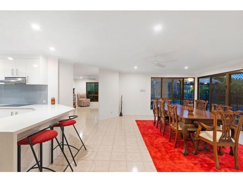 13 Kentia Court, Elanora QLD 4221