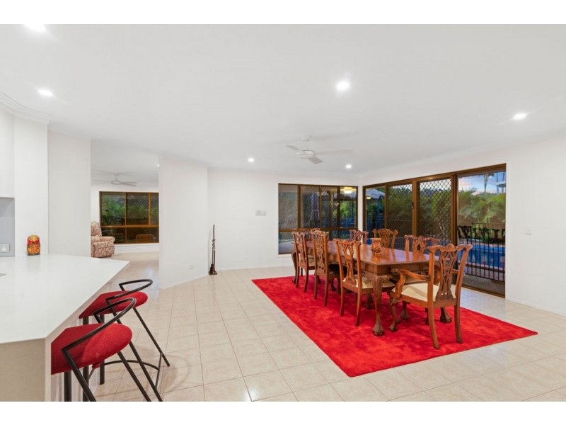 13 Kentia Court, Elanora QLD 4221