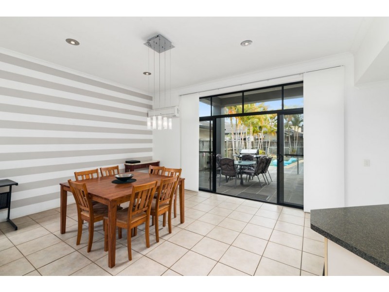 7 Shorehaven Place, Varsity Lakes QLD 4227