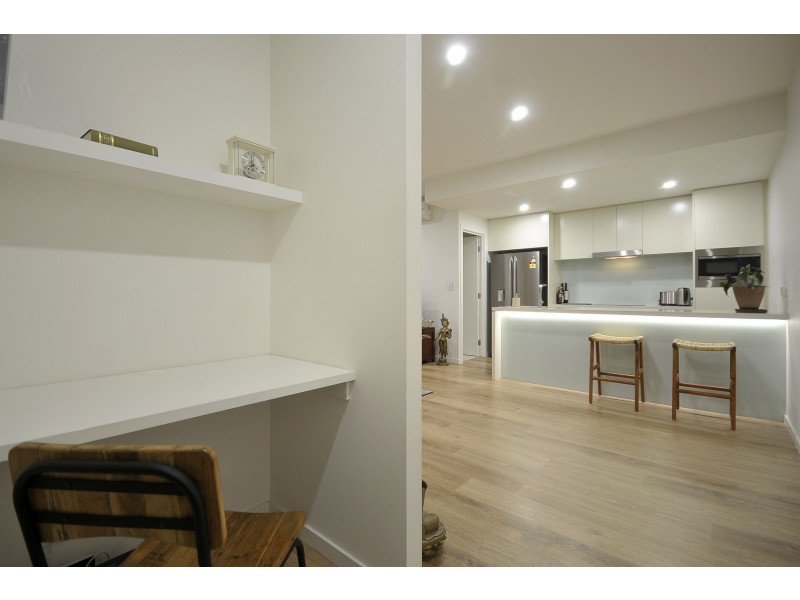 3302/31 Bourton Road, Merrimac QLD 4226