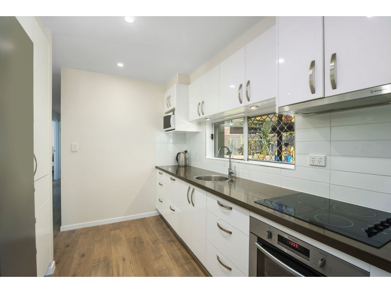 35 McKenzie Drive, Currumbin Waters QLD 4223