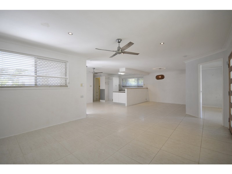 21 Timor Avenue, Palm Beach QLD 4221