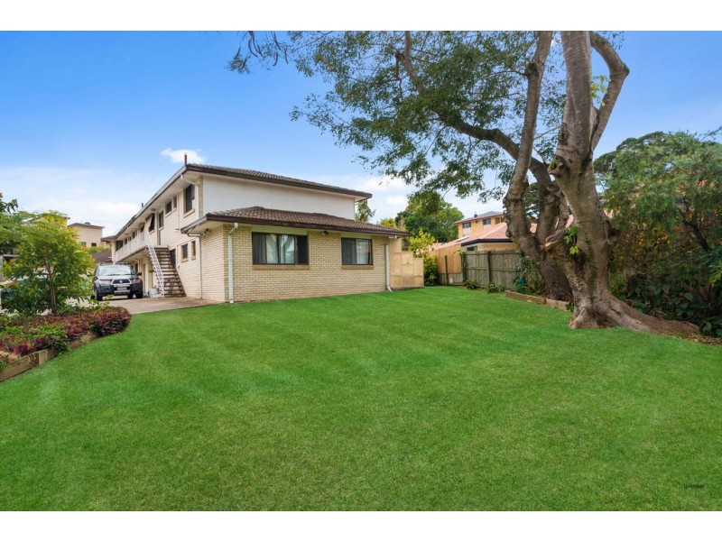 2 Mawarra Street, Palm Beach QLD 4221