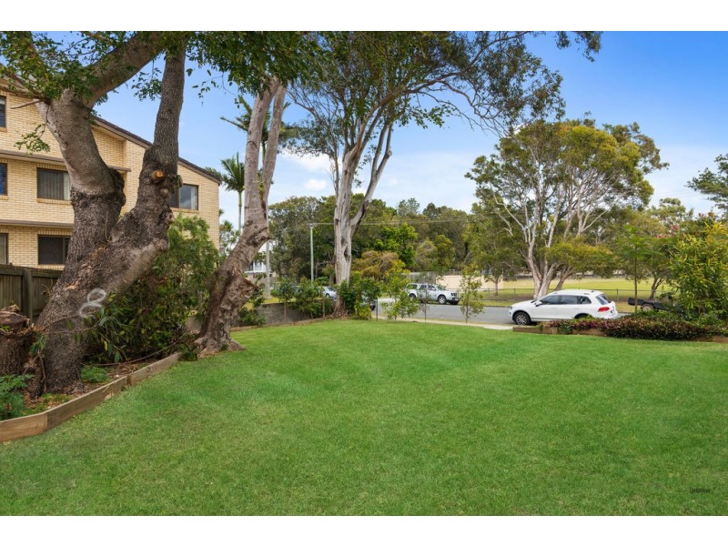 2 Mawarra Street, Palm Beach QLD 4221
