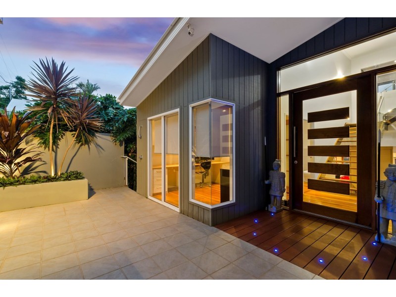 65 Crest Drive, Currumbin QLD 4223