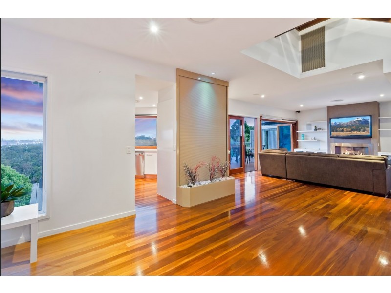 65 Crest Drive, Currumbin QLD 4223