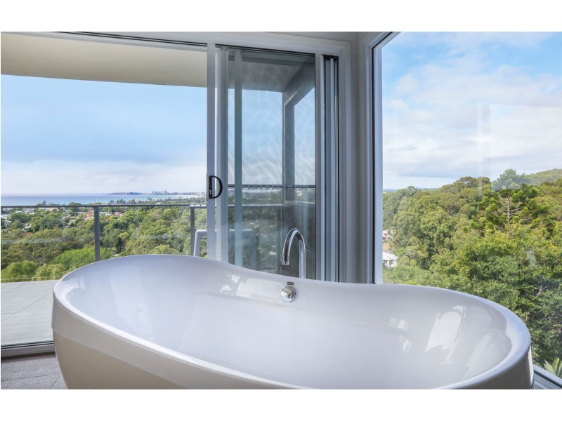 65 Crest Drive, Currumbin QLD 4223