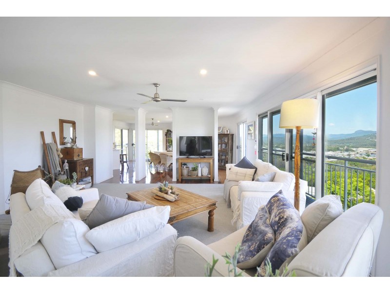2 Albany Lane, Currumbin QLD 4223
