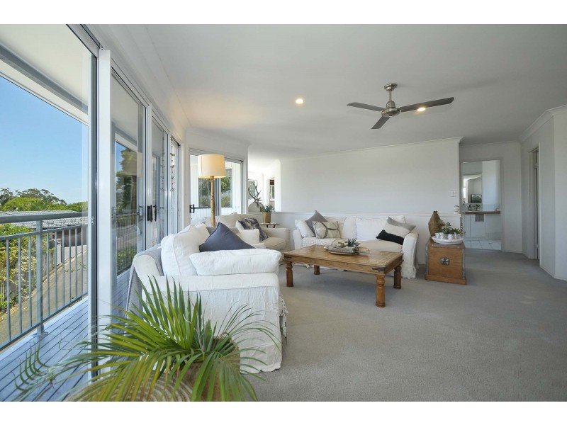 2 Albany Lane, Currumbin QLD 4223