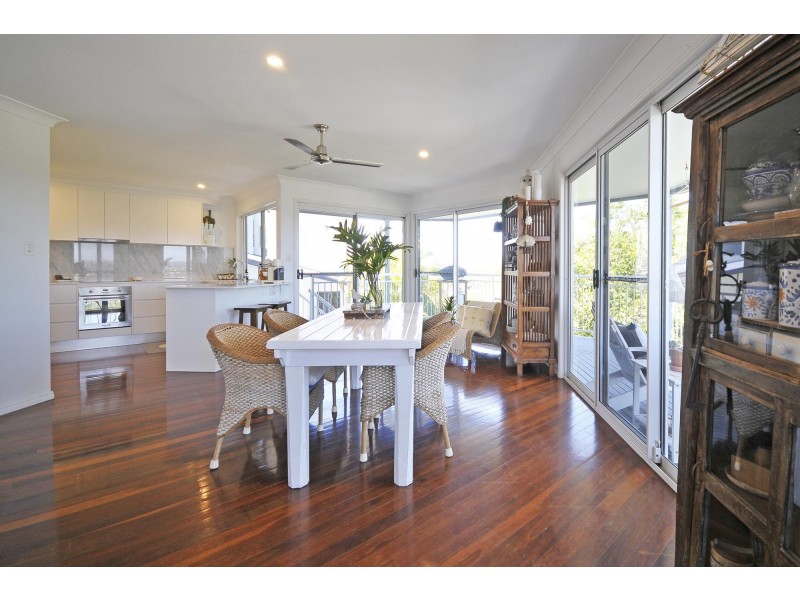 2 Albany Lane, Currumbin QLD 4223