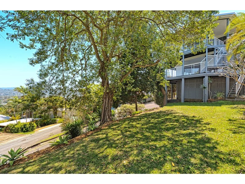 2 Albany Lane, Currumbin QLD 4223