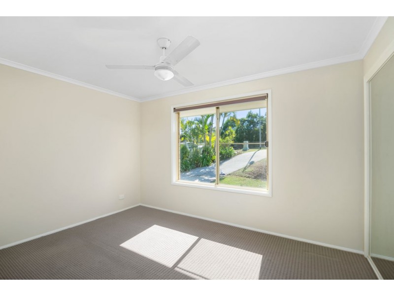 16 Daphne Court, Elanora QLD 4221