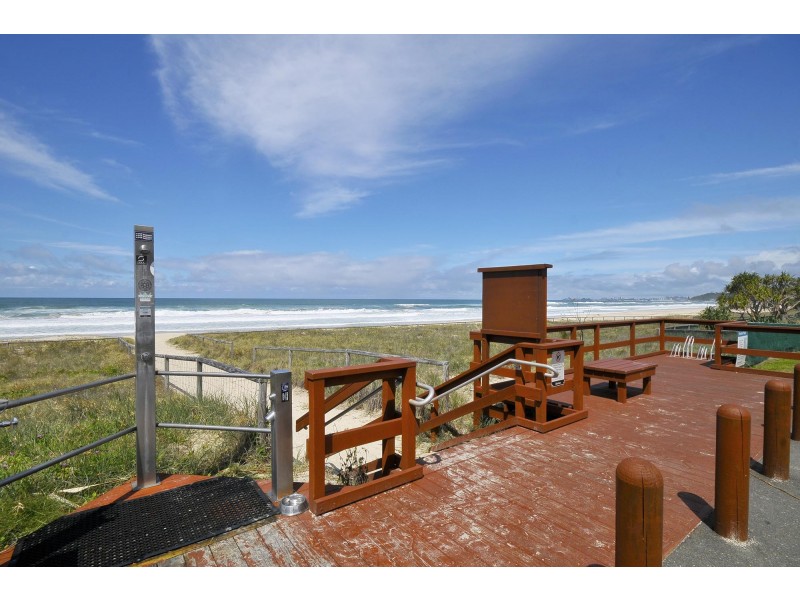 1/33 Twenty Sixth Avenue, Palm Beach QLD 4221