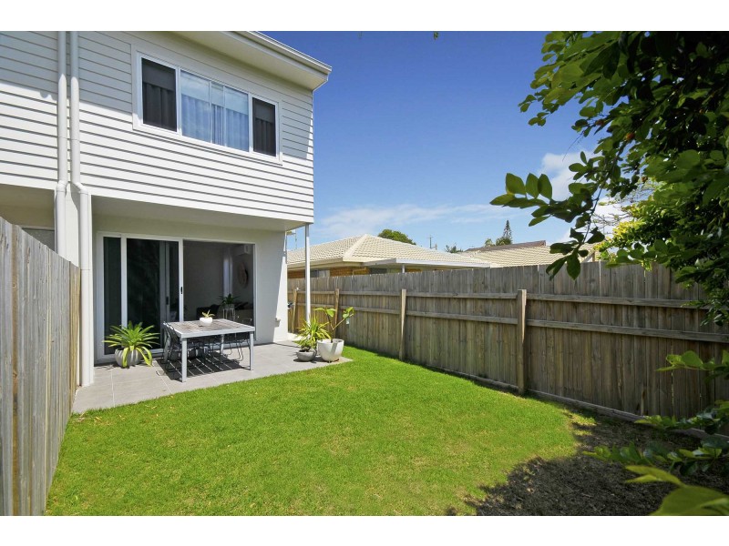 1/33 Twenty Sixth Avenue, Palm Beach QLD 4221
